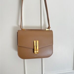 Vancouver in Deep Toffee